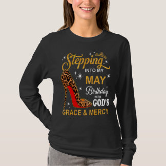 Ik ben in mei met Gods Grace en T-shirt