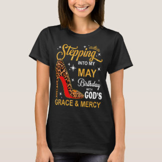 Ik ben in mei met Gods Grace en T-shirt
