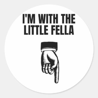 Ik ben met de kleine vent die vakantie ruilt ronde sticker