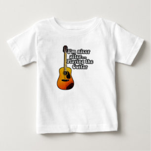 Ik ben mooier na het spelen van de gitaar. kleure
