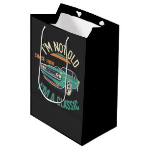 Ik ben niet oud, ik ben een klassieke Vintage-auto Medium Cadeauzakje