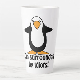 Ik ben omringd door Idiots Funny Penguin Cartoon Latte Mok
