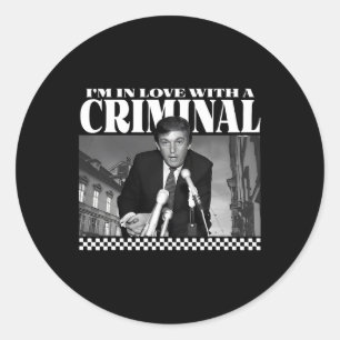 Ik ben verliefd op een crimineel ronde sticker