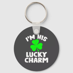 Ik ben zijn geluksbrenger Grappige koppels St. Pat Sleutelhanger