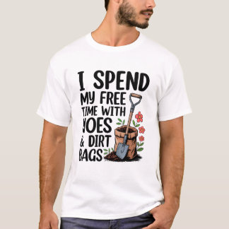 Ik breng mijn vrije tijd door met Hoes En Zakken V T-shirt
