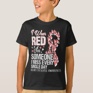 Ik draag rood voor iemand die ik elke dag mis t-shirt