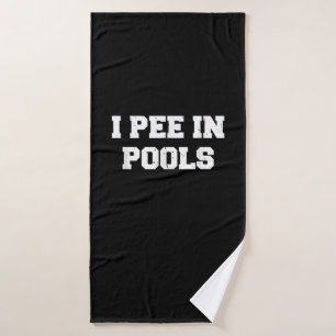 Ik duik in pools grappig zwemmen in Sarcastische s Badhanddoek