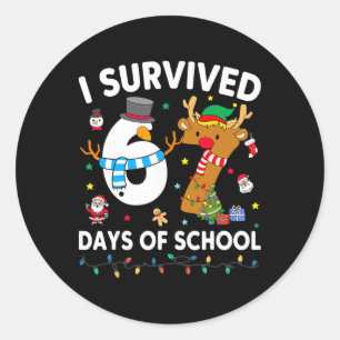 Ik heb 67 dagen school overleefd Grappige meme zes Ronde Sticker