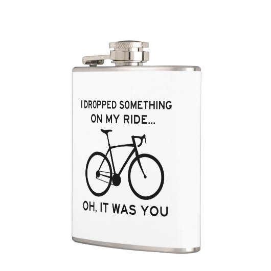 Ik heb iets op m'n ride laten vallen. heupfles (Links)