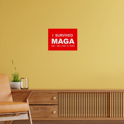 Ik heb MAGA overleefd Poster (Woonkamer 2)