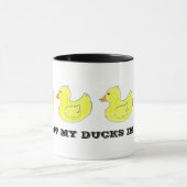 Ik heb mijn eenden in een Row Yellow Rubber Ducky Mok (Midden)