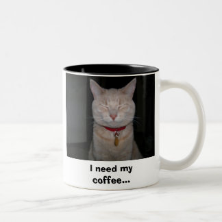 Ik heb mijn koffie nodig... tweekleurige koffiemok