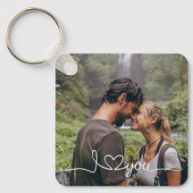 Ik hou van jou in witte script met hart aangepast