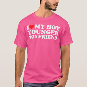 Ik hou van mijn hete jongere vriend cadeau t-shirt