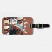 Ik hou van ons Script Photo Collage Terracotta Bagagelabel (Voorkant horizontaal)