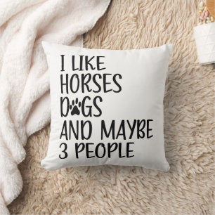 Ik hou van paardenhonden en misschien 3 mensen gra kussen