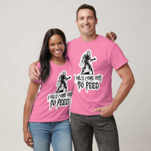 Ik kom alleen maar uit voor Zombie. T-shirt