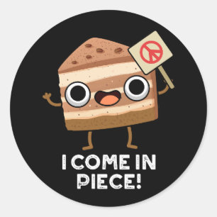 Ik kom in stuk Grappige Cake Pun Dark BG Ronde Sticker