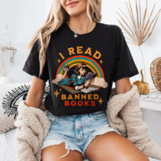 Ik las verboden boeken over Rainbow Retro Girl Tri-Blend Shirt
