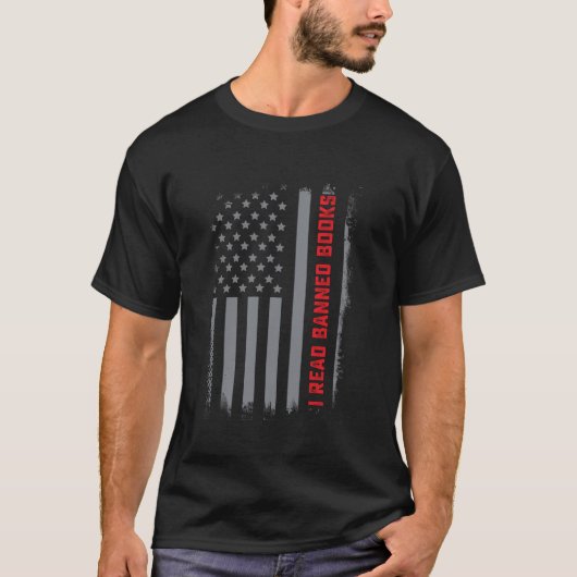 Ik lees verboden boeken Amerikaanse vlaggenlezers T-shirt (Voorkant)