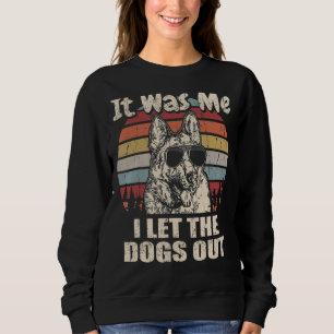 Ik liet de honden uit de Duitse herder Trui