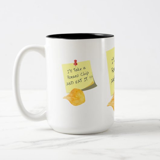 Ik neem een aardappelchip en eet het op!!! tweekleurige koffiemok (Links)