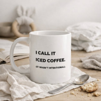 "Ik noem het ijskoude koffie." Grappige moeder Koffiemok