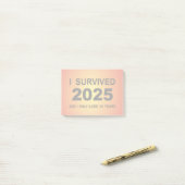 Ik overleefde 2025 post-it® notes (Op bureau)