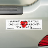 Ik overleefde een Hartaanval Bumpersticker (Op auto)