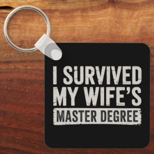 Ik overleefde het afstuderen van mijn vrouw met ee sleutelhanger
