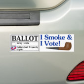 Ik rook en ik stem Bumpersticker (Op auto)