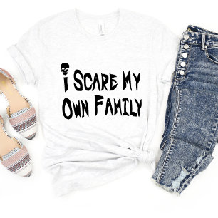 Ik schrik mijn eigen familie sarcasme Grappig meme T-shirt