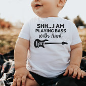 Ik speel met tante Funny Bass Lover. Romper