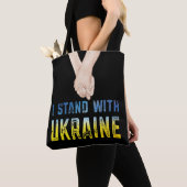 Ik sta achter de Oekraïense Shirt om de Oekraïense Draagtas (Dichtbij)