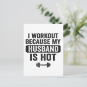 Ik train omdat mijn man heet is Grappige fitness Uitnodiging Briefkaart (Staand voorkant)