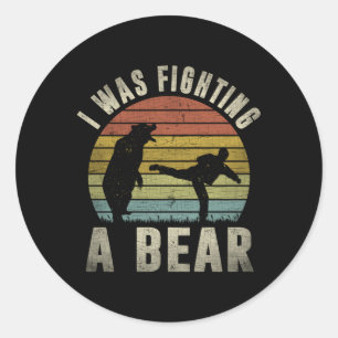 Ik vecht tegen een Beer na de operatie. Ronde Sticker