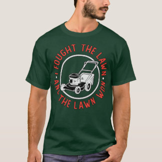 Ik vond het gras en de grasmaaien. t-shirt