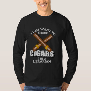 Ik wil alleen maar de sigaren roken en een Librari T-shirt