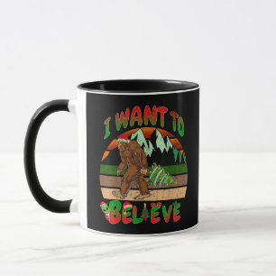 Ik wil Bigfoot Tree Aliens geloven Mok
