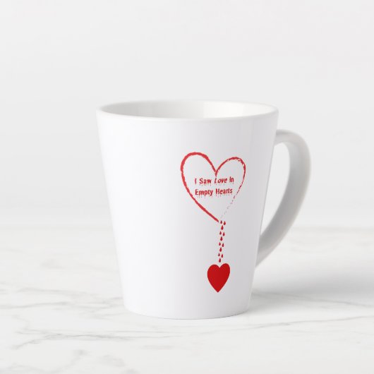 Ik zag liefde in een leeg hartendesign latte mok (Rechterhoek)