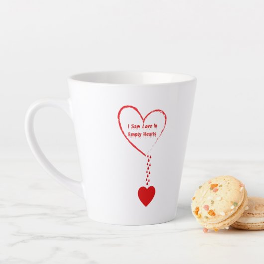 Ik zag liefde in een leeg hartendesign latte mok (In situ)