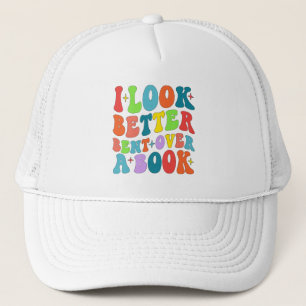 Ik zie er beter uit gebogen over een boek Lezer mi Trucker Pet