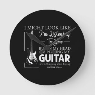 Ik zou kunnen lijken alsof ik naar je muziek gitaa ronde klok