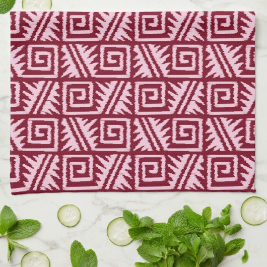 Ikat Aztec Pattern - Burgundy and Pink Theedoek (Gevouwen)