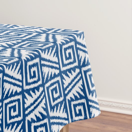 Ikat Aztec Pattern - Cobalt Blue and White Tafelkleed (Voorbeeld)