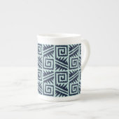 Ikat Aztec Pattern - Indigo and Light Blue Porselein Kop (Voorkant rechts)