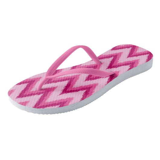 Ikat Chevron Stripes - Fuchsia and Bleek roze Teenslippers (Schuin)