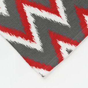 Ikat Chevron Stripes - Rood, wit en grijs / Grijs Fleece Deken