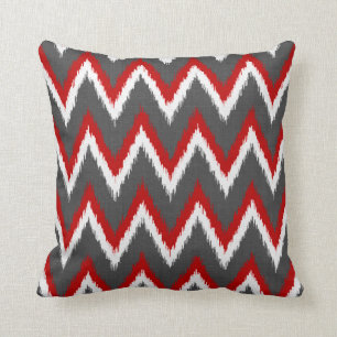 Ikat Chevron Stripes - Rood, wit en grijs / Grijs Kussen
