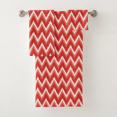 Ikat Chevron Stripes - Rust Oranje en wit Bad Handdoek (Insitu)